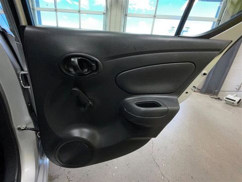 Used 2018 Nissan Versa S Plus image 18