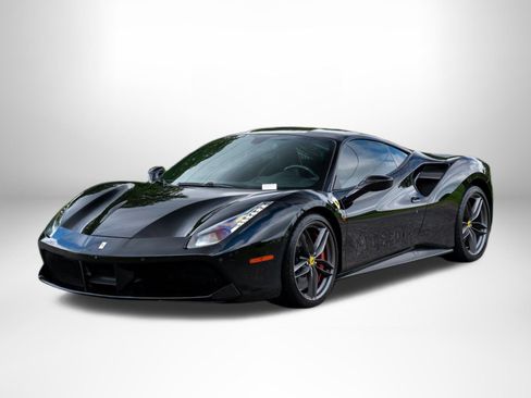 Used 2018 Ferrari 488 GTB RWD image 4