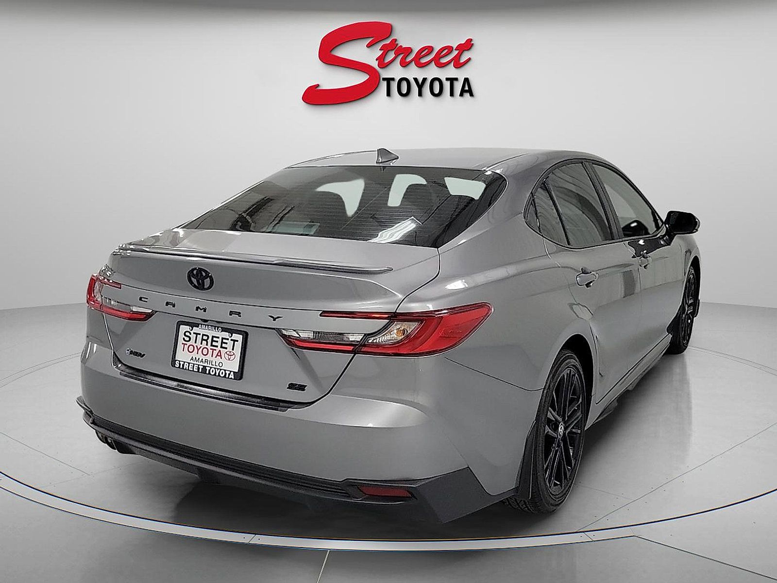 Certified 2026 Toyota Camry SE w/ Convenience Package FWD image 4