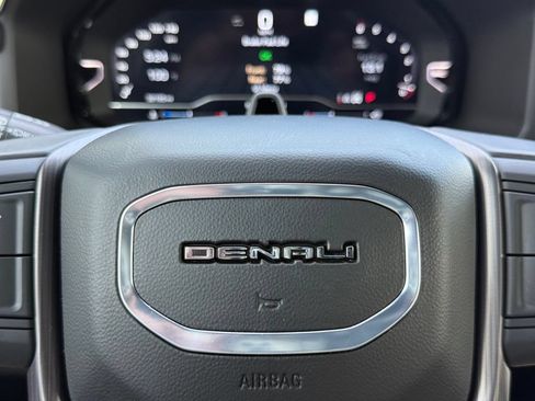Used 2024 GMC Yukon XL Denali Ultimate AWD/4WD image 30