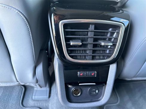 Used 2022 Lincoln Nautilus Reserve w/ Equipment Group 201A image 18