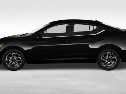 Used 2024 Nissan Sentra SV FWD image 3