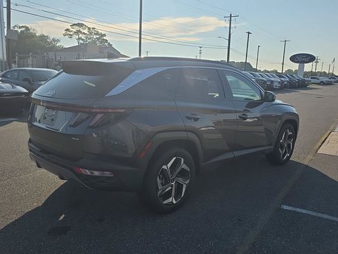 Used 2024 Hyundai Tucson Limited AWD/4WD image 5