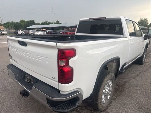Used 2021 Chevrolet Silverado 2500 LT w/ Z71 Off-Road Package AWD/4WD image 4