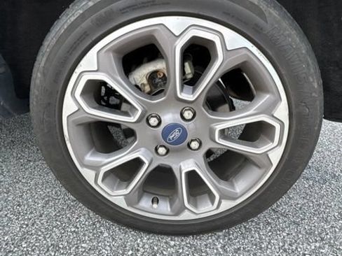 Used 2021 Ford EcoSport Titanium AWD/4WD image 15