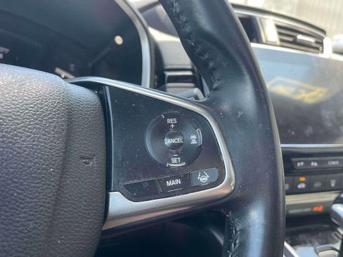 Used 2018 Honda CR-V Touring image 21