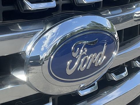 Used 2024 Ford F350 Platinum AWD/4WD image 6