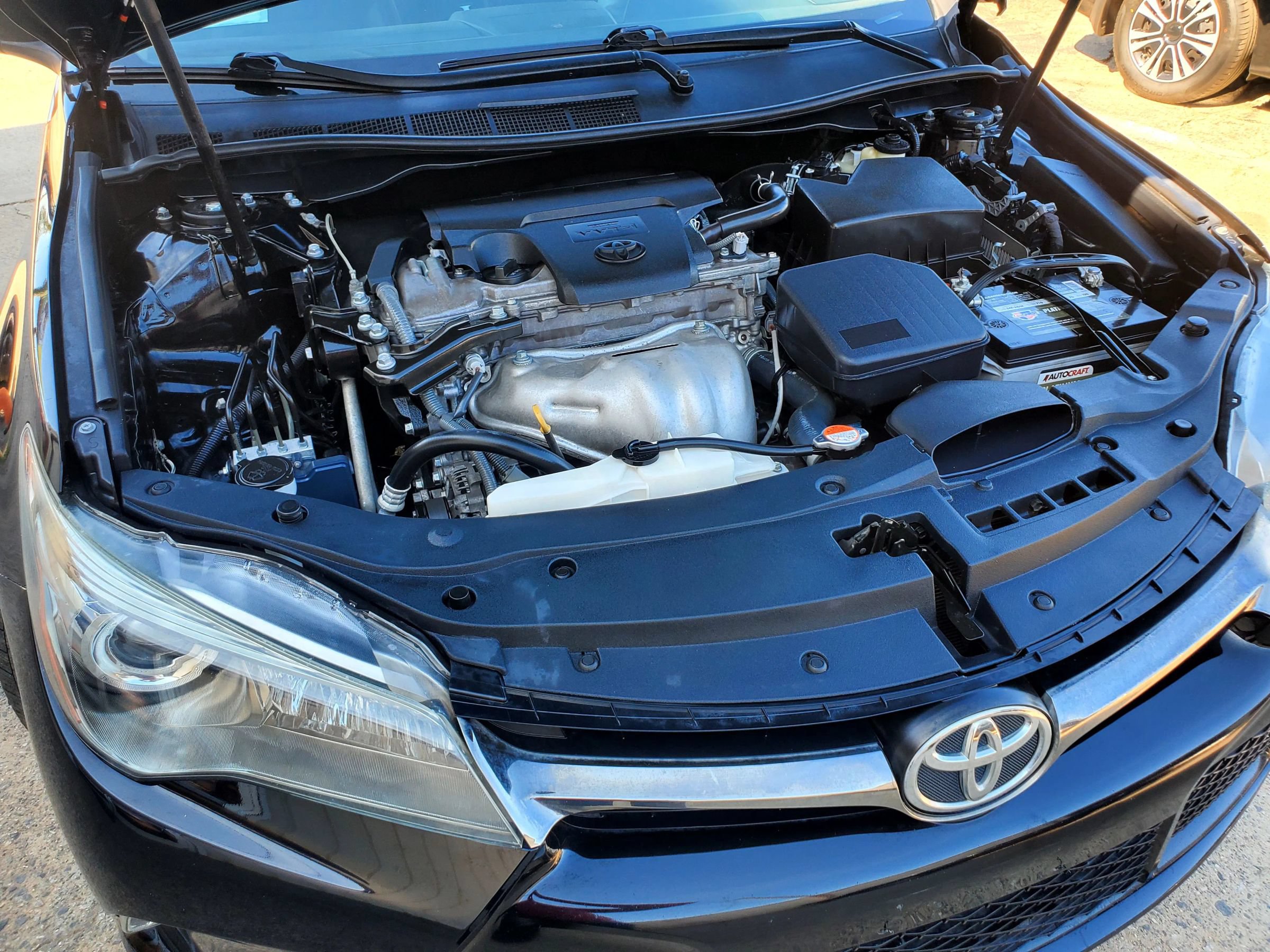 Used 2016 Toyota Camry SE FWD image 45