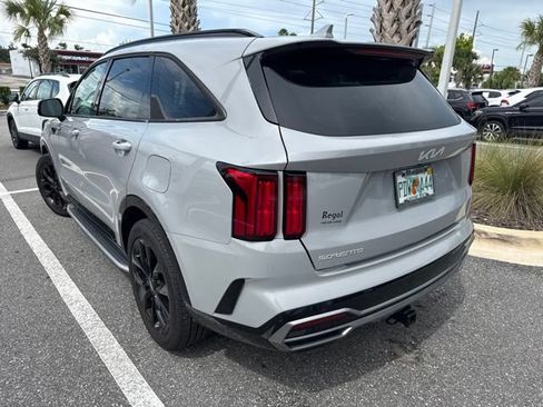 Used 2023 Kia Sorento SX FWD image 7