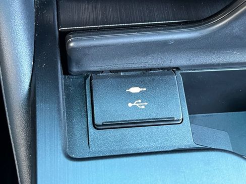 Used 2022 Lexus ES 300h F Sport w/ Accessory Package image 22