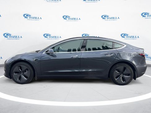 Used 2020 Tesla Model 3 Standard Range image 2