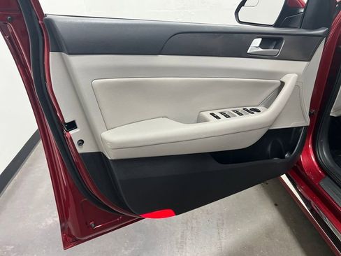 Used 2016 Hyundai Sonata Sport image 13