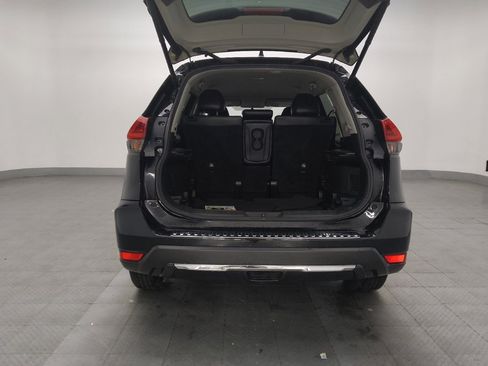 Used 2018 Nissan Rogue SV image 29