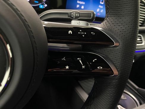 New 2026 Mercedes-Benz GLS 580 4MATIC image 19