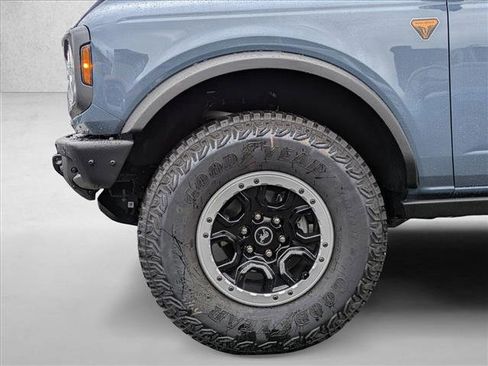 New 2025 Ford Bronco Badlands image 10