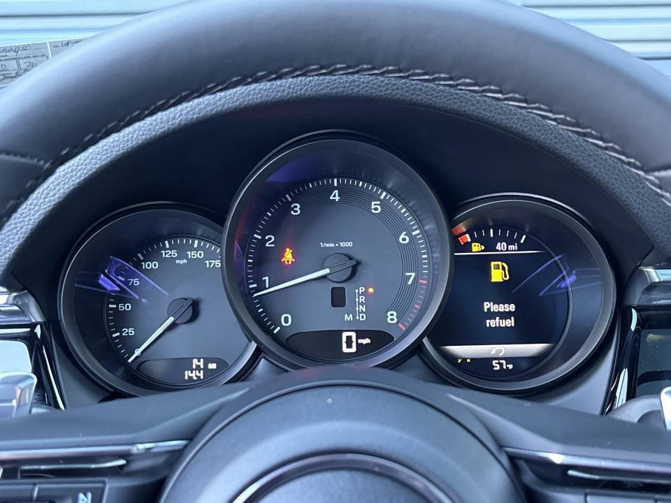 Certified 2026 Porsche Macan AWD/4WD image 13