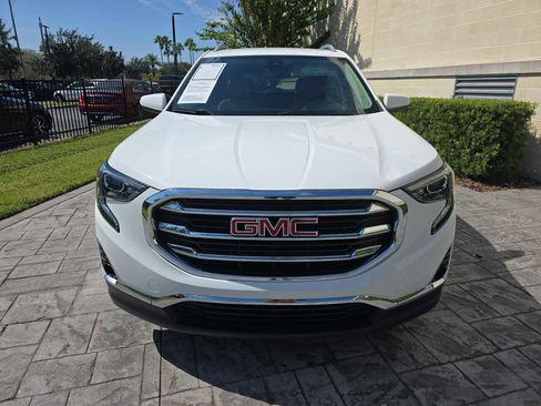Used 2020 GMC Terrain SLT w/ Preferred Package image 2