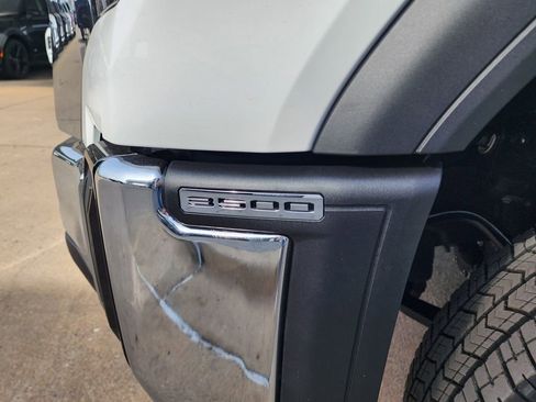 New 2026 GMC Sierra 3500 Pro w/ Convenience Package image 12