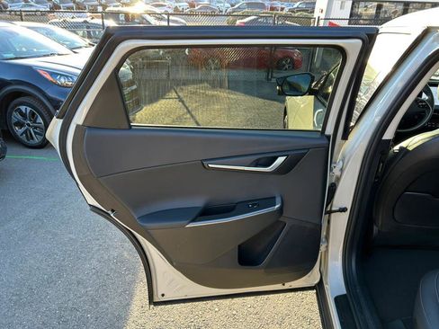 Used 2024 Kia EV6 Light image 56