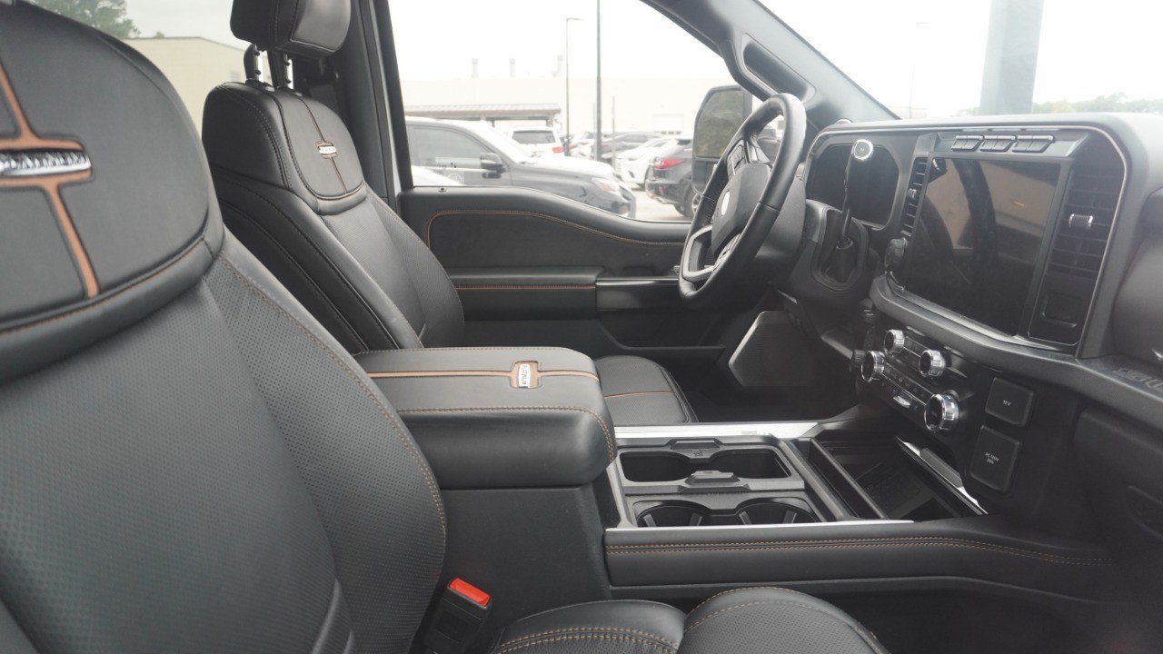 Used 2024 Ford F350 Platinum AWD/4WD image 12