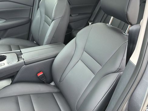 New 2026 Nissan Rogue SV FWD image 29