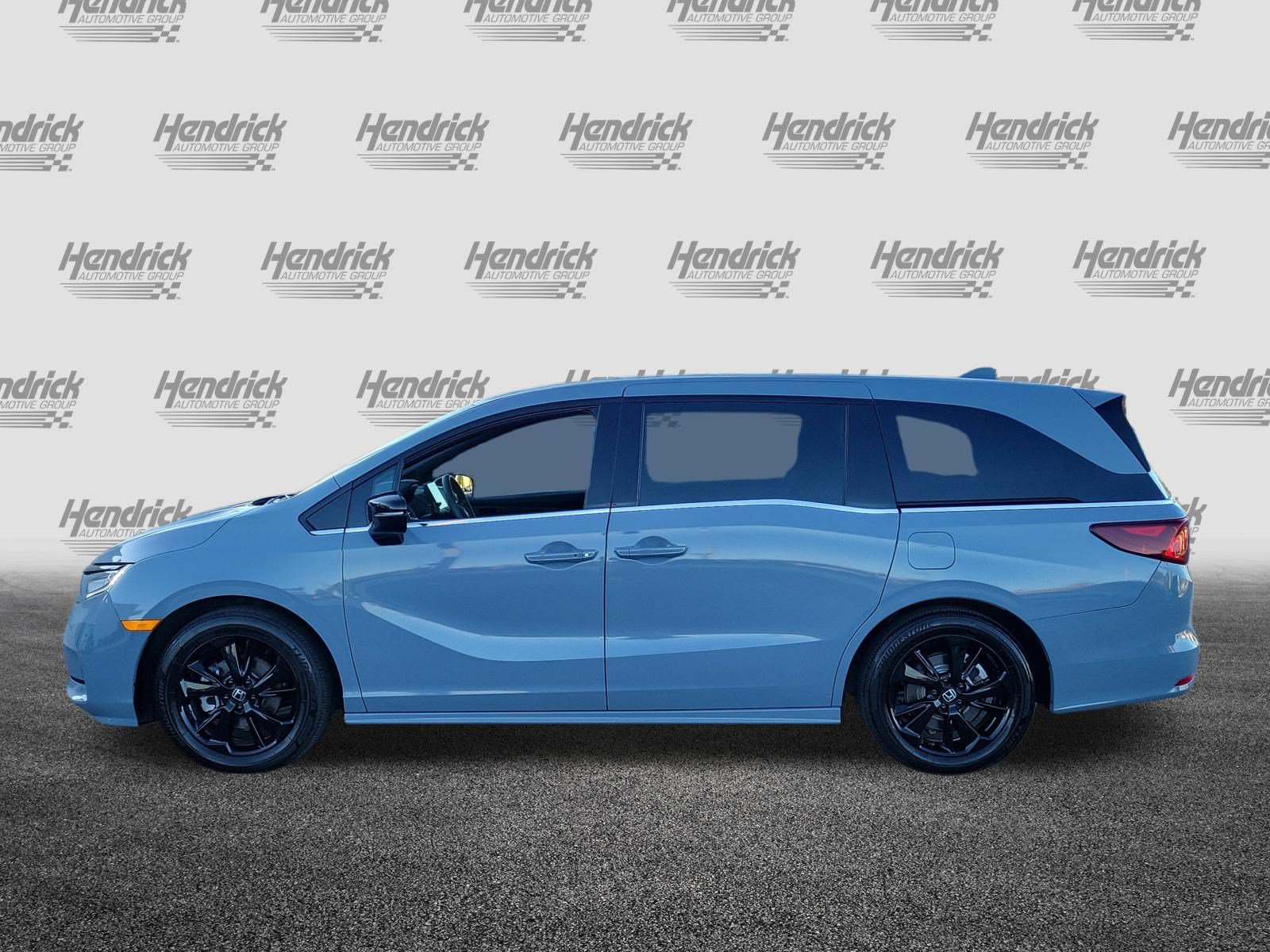 Used 2024 Honda Odyssey Sport image 4
