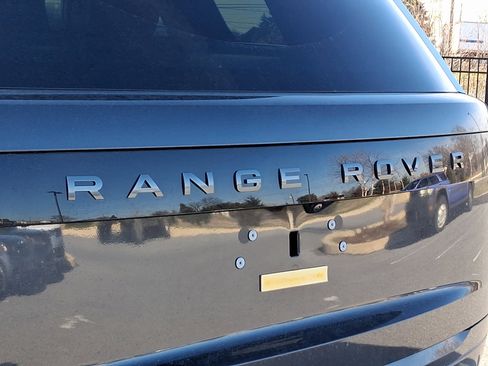 New 2025 Land Rover Range Rover SE image 22