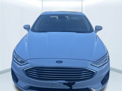 Used 2019 Ford Fusion SEL image 17