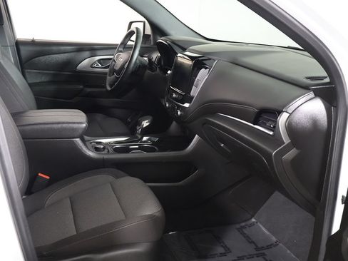 Used 2023 Chevrolet Traverse LT AWD/4WD image 24