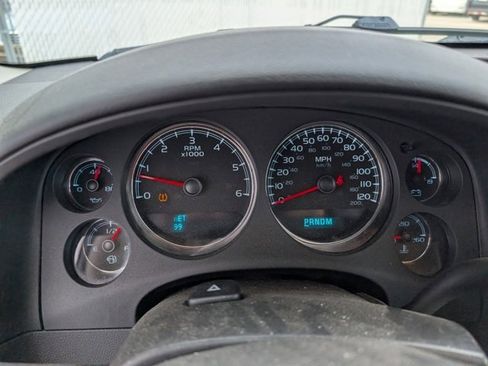 Used 2013 GMC Yukon XL SLT w/ SLT-2 Equipment Package image 11