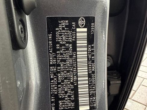 Used 2018 Toyota Avalon Touring FWD image 25