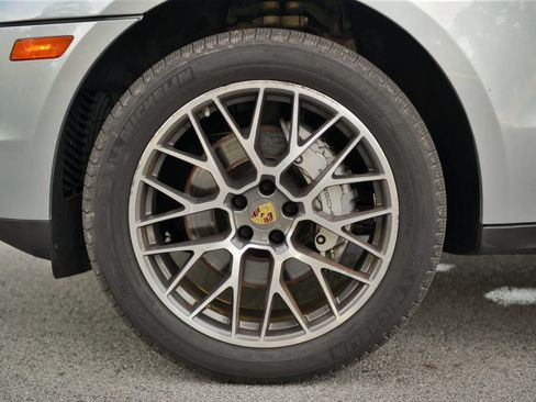 Used 2015 Porsche Macan S AWD/4WD image 36