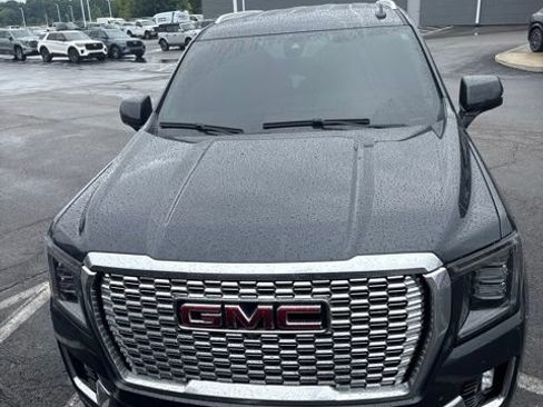 Used 2022 GMC Yukon Denali AWD/4WD image 16