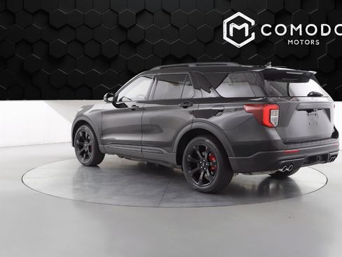 Used 2020 Ford Explorer ST w/ ST Street Pack image 5