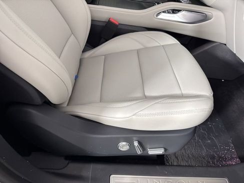 New 2026 Lincoln Nautilus Premier w/ Jet Appearance Package image 21