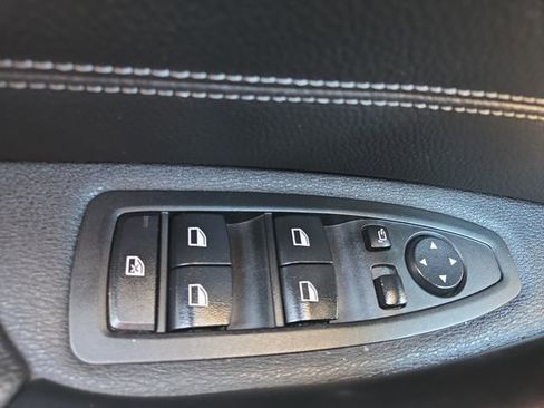 Used 2018 BMW X1 sDrive28i image 17