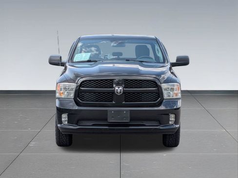 Used 2017 RAM 1500 Express AWD/4WD image 8