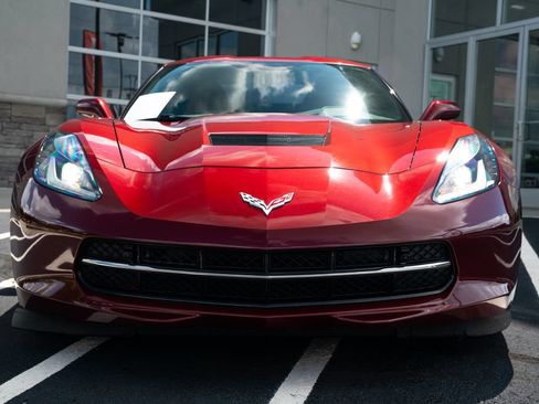 Used 2017 Chevrolet Corvette Stingray Coupe w/ 2LT Preferred Equipment Group RWD image 4