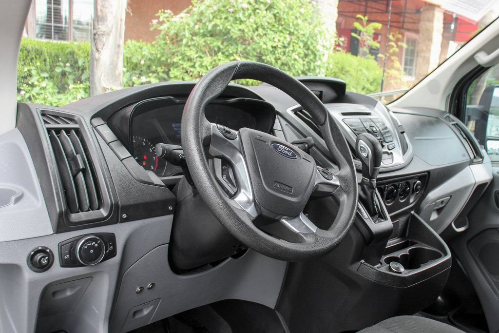 Used 2019 Ford Transit 350 XLT RWD image 24
