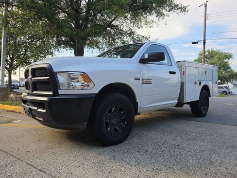 Used 2018 RAM 2500 Tradesman w/ Power & Remote Entry Group RWD image 26