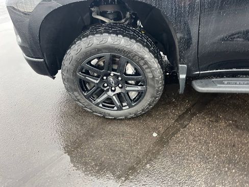 Used 2022 Chevrolet Silverado 1500 Custom Trail Boss image 35