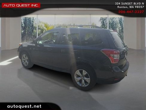 Used 2015 Subaru Forester 2.5i Premium w/ All-Weather Package AWD/4WD image 7