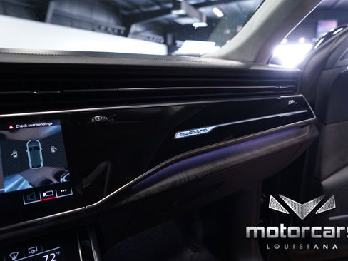 Used 2020 Audi Q8 Prestige image 40