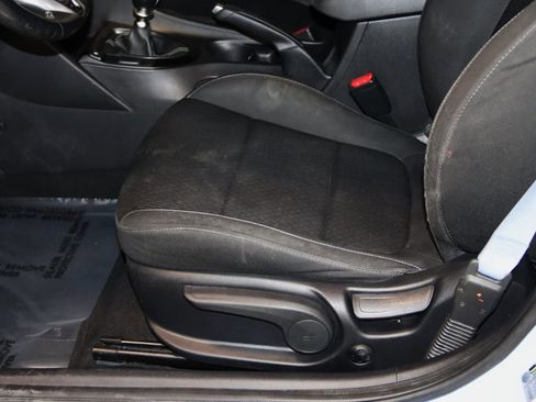 Used 2019 Hyundai Veloster N N w/ Performance Package image 26