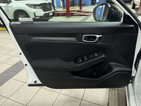 Used 2022 Honda Civic Sport image 28