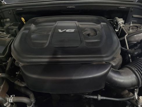 Used 2018 Jeep Grand Cherokee Laredo AWD/4WD image 30