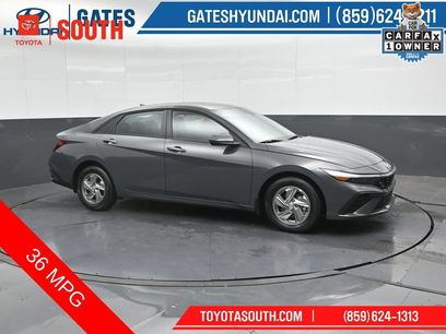 Used 2025 Hyundai Elantra SE