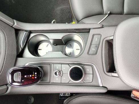 New 2025 Cadillac XT5 Luxury w/ LPO, Floor Liner Package image 29