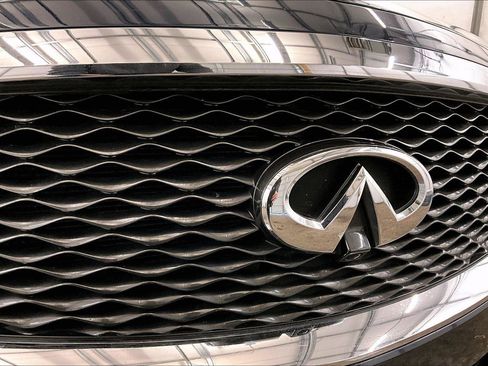 Used 2019 INFINITI QX60 Luxe w/ Essential Package image 30