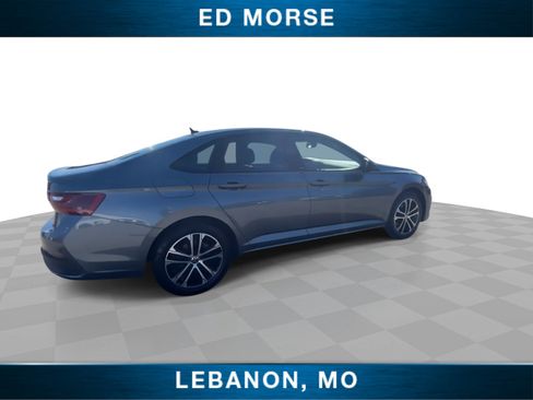 Used 2025 Volkswagen Jetta Sport image 9